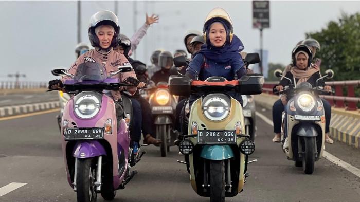KOMUNITAS HONDA  - Bulan suci Ramadhan dimanfaatkan oleh komunitas Honda di wilayah
