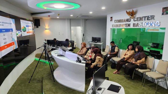 Joss! Pelayanan Publik Terbaik di Jabar, Kabupaten Bandung Raih Anugerah Ombudsman RI
