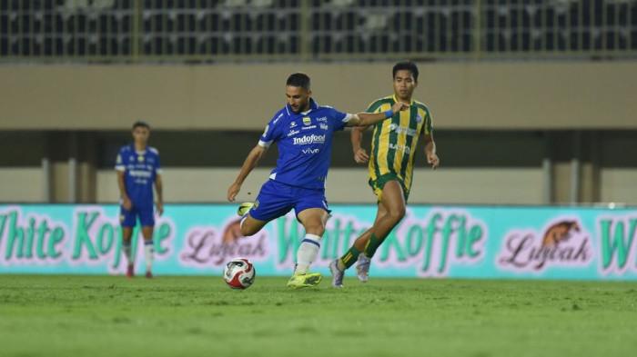 Adam Rada Bobotoh Ramai-ramai Menggoda Kiper PSBS Biak untuk Gabung Persib: