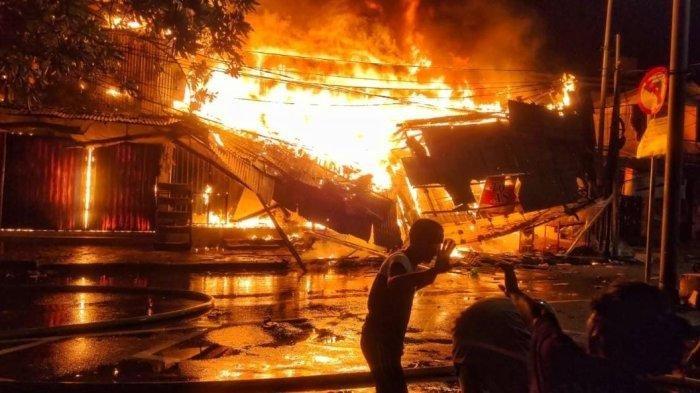 400 Rumah dan Bangunan di 6 RT Hangus Terbakar di Pasar Gembrong Jatinegara