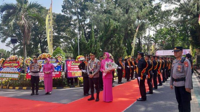 Upacara Pedang Pora Sambut Kapolres Baru Subang, AKBP Sumarni Sampaikan Ucapan Mengharukan