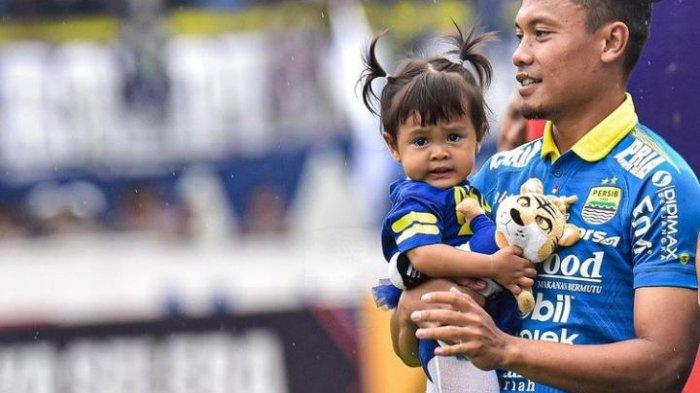 Dedi Kusnandar Ungkapkan Kerinduannya kepada Bobotoh Jelang Persib Bandung Lawan Dewa United