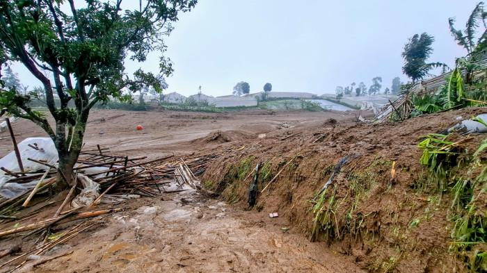 LOKASI LONGSOR - Lokasi bencana tanah longsor di Desa Pasirlangu, Kecamatan Cisarua, Kabupaten Bandung Barat (KBB).