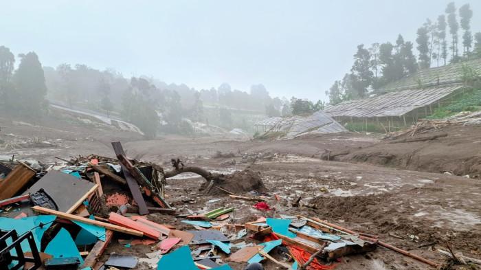 LOKASI BENCANA - Longsor di Desa Pasirlangu, Kecamatan Cisarua, Kabupaten Bandung Barat, 24 Januari 2026.