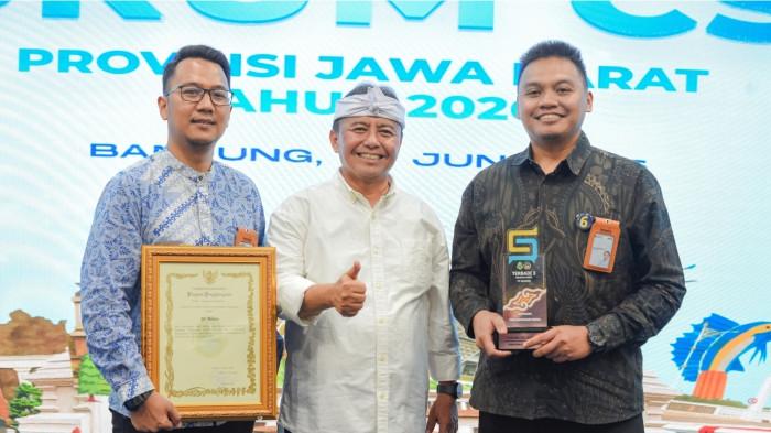 PENGHARGAAN - PT Dahana meraih Penghargaan Terbaik Ketiga Kategori Perlindungan Sosial