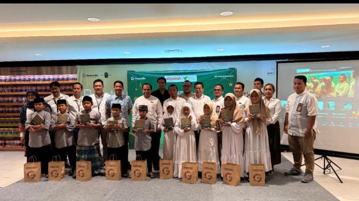 HAPPY FAMILY COLORING - Program Happy Family Coloring 2025 kembali hadir sebagai salah satu kegiatan kreatif keluarga yang mendapat atensi luas dari masyarakat. Kegiatan kali ini berkolaborasi dengan Gramedia, AlQosbah, Grasindo, dan Dompet Dhuafa, kegiatan mewarnai online ini menjadi ruang ekspresi bagi anak-anak sekaligus wadah mempererat hubungan keluarga melalui aktivitas seni yang sederhana namun bermakna. 