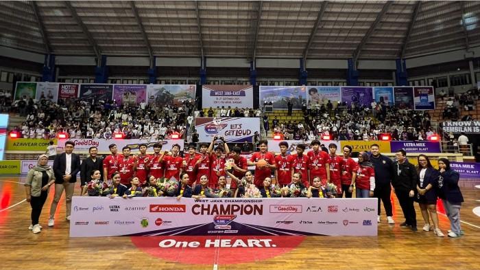 SMAN 2 Bandung berhasil meraih gelar juara setelah menaklukkan SMAN 9 Bandung di