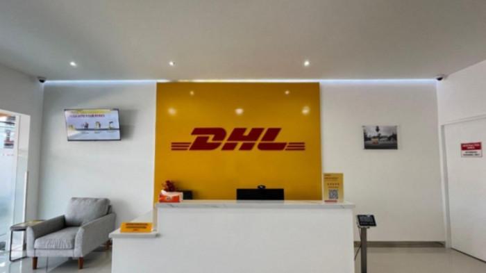 SERVICE POINT - Untuk itulah, DHL Express Indonesia merelokasi Service Point Cihampelas ke pusat bisnis Kota Bandung.