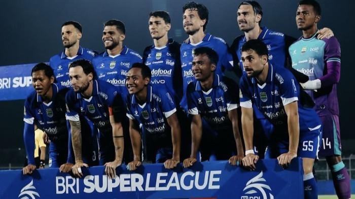 Starting XI Persib saat hendak melawan Bhayangkara FC di Lampung, di Stadion Sumpah Pemuda, Bandar Lampung, Kamis 30 April 2026. (instagram @andrewcadabra)