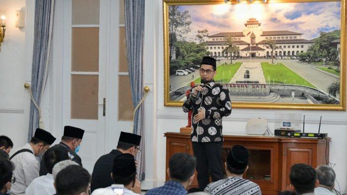 Sosok Eril di Mata Ustaz Adi Hidayat, Sebut Anak yang Berbakti, Ini Pesannya untuk Kang Emil