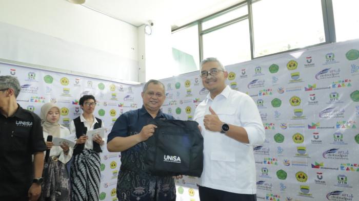 Wali Kota Bandung Apresiasi Ambarakala Vol. 2, Pameran Kreatif DKV UNISA Bandung