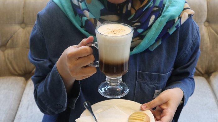 Cuaca Hujan dan Dingin Kayak Gini Cocoknya Minum Bancinno Alias Bandrek Cappucino