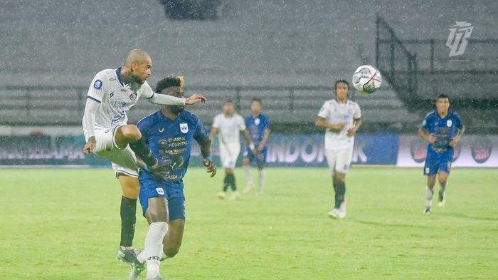 4 Pemain Asing dan Eks Penggawa Persib Bandung ''Hilang'' dari Arema FC, Ternyata Ini Penyebabnya