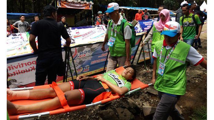 BREAKING NEWS FOTO: Laju Crismonita Dwi Putri Harus Terhenti di Lap Kedua Final MTB