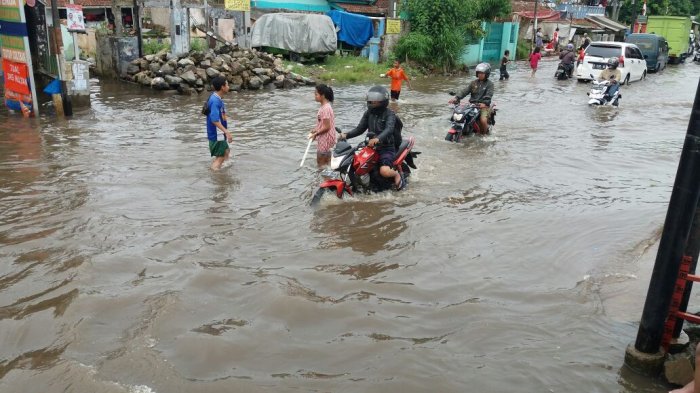 Atasi Banjir di Bandung Selatan, Kementerian PUPR Akan Bangun Kolam Retensi sampai Terowongan Air