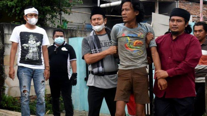 Meski Bukan Artis, Subscriber YouTube Dedi Mulyadi Tembus 1 Juta, Salip Ganjar Pranowo