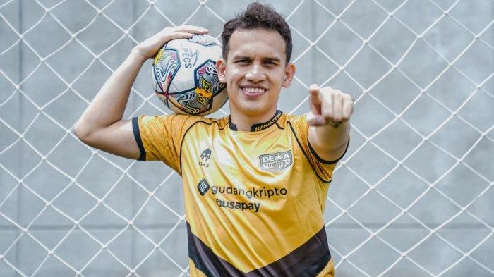 Egy Maulana Vikri resmi bergabung dengan Dewa United dan dikontrak hingga akhir musim.