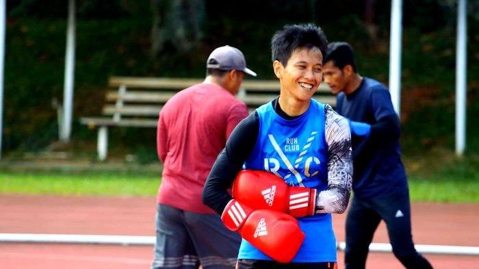 Kisah Luar Biasa Erny Amalia, Wanita Petinju Jawa Barat yang Meraih Emas PON dan 2 Gelar Magister