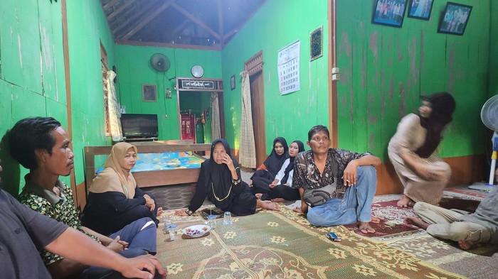 Suasana rumah Angga Bagus Perwira di Desa Ledokdawan, Kecamatan Geyer, Grobogan, Jateng, Sabtu (11/10/2025) sore.(KOMPAS.COM/PUTHUT DWI PUTRANTO NUGROHO)