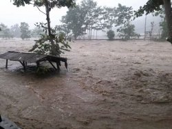 Jalur Selatan Cianjur-Bandung Putus Terkena Longsoran Sepanjang 100 Meter