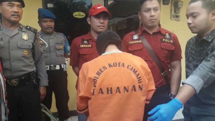 Keterlaluan, Perempuan Ini Buang Bayi yang Baru Dilahirkan di Atap Rumah Tetangga