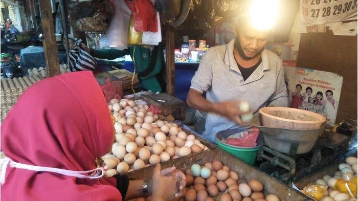 Jelang Idul Adha Harga Telur, Bawang di Kota Sukabumi Masih Normal