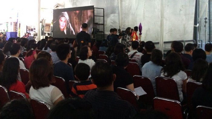 Prosesi Jumat Agung, Jemaat di Gereja Katedral Disuguhi Film Passion of Christ