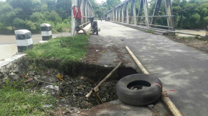 Bahu Jalan Ambles, Jembatan Cibuni Tak Boleh Dilintasi Truk