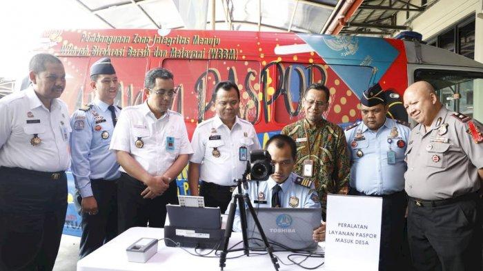 Warga di Kampung Bikin Paspor Tak Perlu ke Kantor, Imigrasi Kelas II Cirebon Buka Layanan Keliling