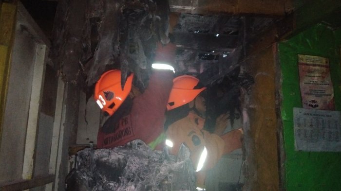 Akibat Korsleting Listrik pada Dispenser, Satu Bangunan Hangus Terbakar
