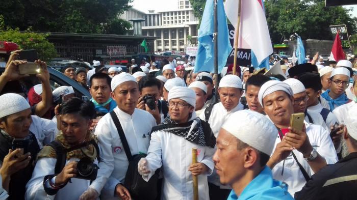 Aa Gym Upload Foto Terduga Provokator Kerusuhan Demo 4 November, Netizen Kaget Lihat Wajahnya