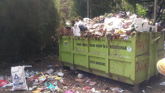 Jenazah Bayi Kembar Ditemukan di Antara Tumpukan Sampah, Warga Buat Dugaan Seperti Inz