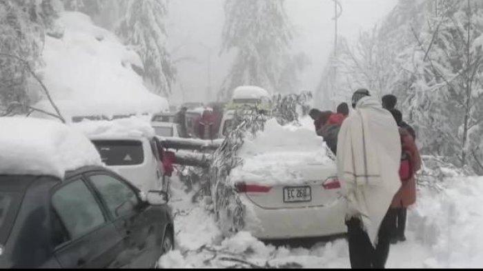 Niat Melihat Hujan Salju Berubah Jadi Bencana, Ribuan Kendaraan Terjebak, 22 Wisatawan Meninggal