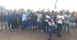 Ribuan Nelayan Tanjung Pasir Tangerang Bersorak -sorai saat Akan Cabut Pagar Laut