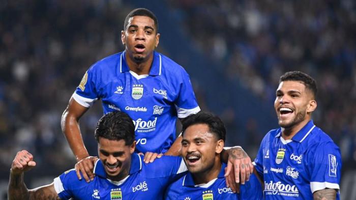 Selebrasi gol dari Ramon Tanque pada laga Persib Vs Madura United pada pekan ke-23 Super League 2025-2026 di Stadion Gelora Bandung Lautan Api (GBLA), Kamis (26/2/2026).(KOMPAS.com/ADIL NURSALAM)