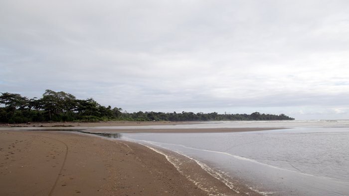 Pantai Cijeruk.