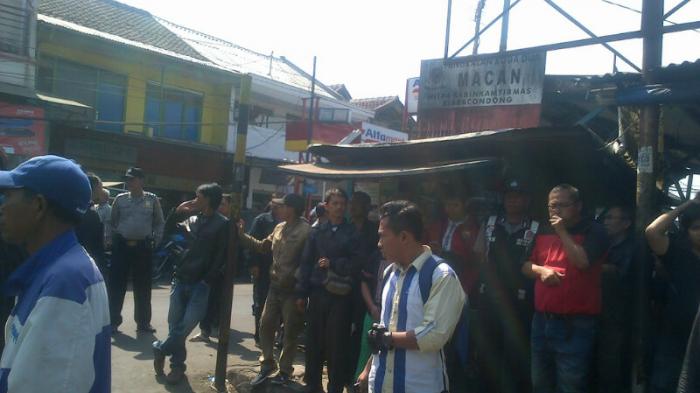 BREAKING NEWS: Pengojek Pangkalan Tolak Rute Baru Angkot 08