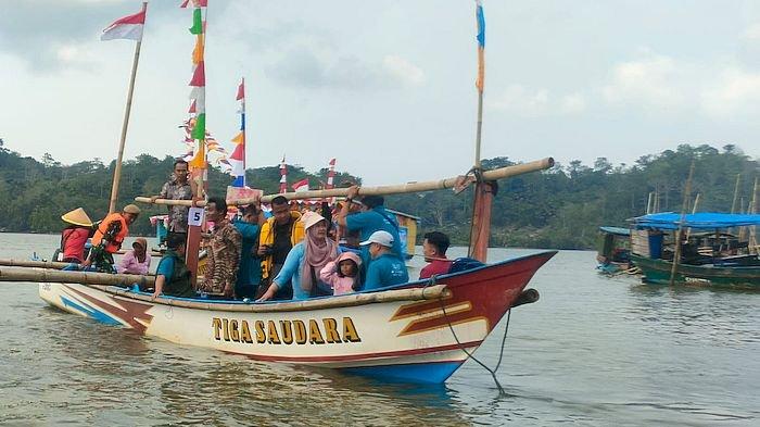 Berpotensi Jadi Destinasi Wisata, Ketua DPRD Pangandaran Dorong Pengembangan Sungai Citanduy