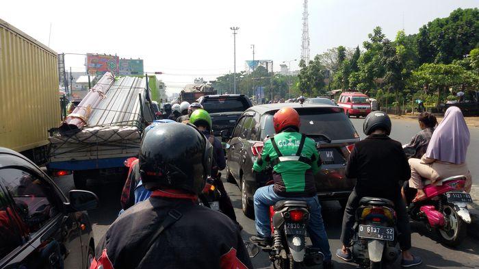 BREAKING NEWS FOTO: GoJek Bandung Siap Jemput Penumpang