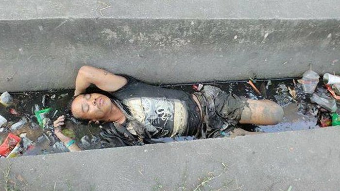 Dikira Mayat yang Dibuang di Got, Fakta di Balik Penemuan Sesosok Pria ini Bikin Warga Geleng Kepala