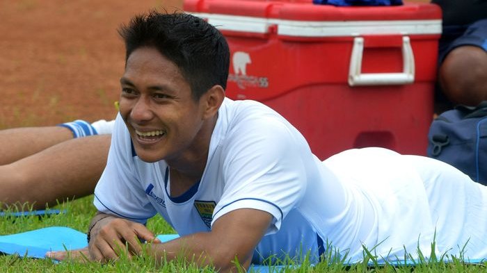 Waduh, Benteng Pertahanan Persib Bandung Ini Dikabarkan Hengkang ke Arema, Benarkah?