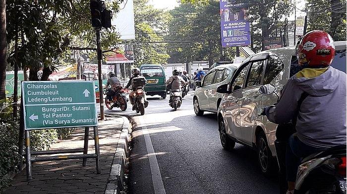 Hari Kedua Uji Coba Rekayasa Lalu Lintas di Cipaganti dan Sukajadi Bandung, Relatif Lancar