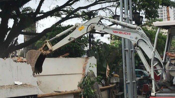 Bangunan Liar di Cikapundung River Spot Kota Bandung Dibongkar Satpol PP, Bakal Jadi Taman