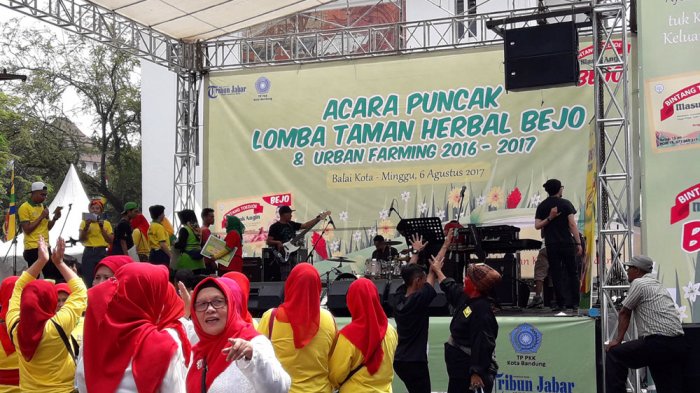 BERITA FOTO: Mengintip Kemeriahan Lomba Taman Herbal Bedjo dan Urban Farming 2017
