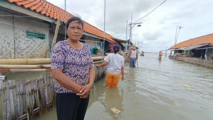 Sudah 19 Hari Banjir Rob Terjang Pesisir Indramayu, Warga Ingin Bupati Tinjau Kondisi Mereka