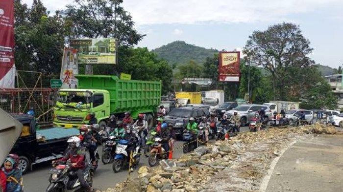 Kemacetan Sering Terjadi sejak Berlaku Pelonggaran PPKM, Ridwan Kamil Ingatkan Pemerintah Daerah