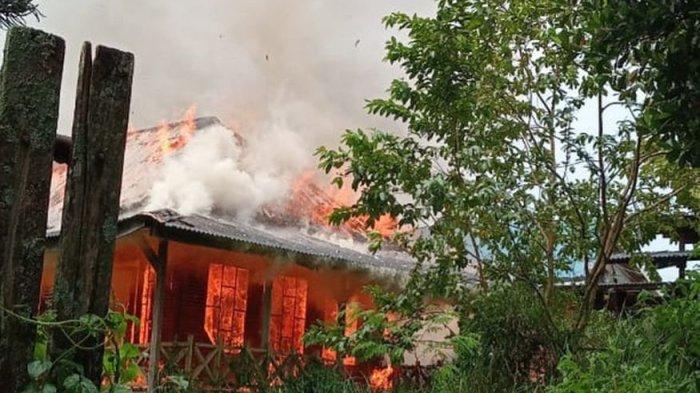 Sebuah Villa di Sukabumi Hangus Terbakar, Luas Lahan yang Dilalap Api Mencapai 1.000 Meter Persegi