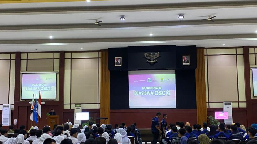 Pelajar SMA di Bandung Didorong Manfaatkan Beasiswa OSC demi Akses Pendidikan yang Mudah