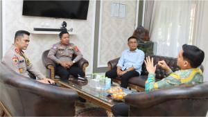 1Bangun-Sinergi-Kapolres-Silaturahmi-ke-Bupati-Indramayu.jpg