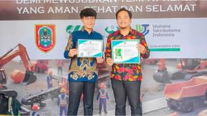 1Dahana-Borong-Dua-Penghargaan-K3-di-Kalimantan-Selatan.jpg